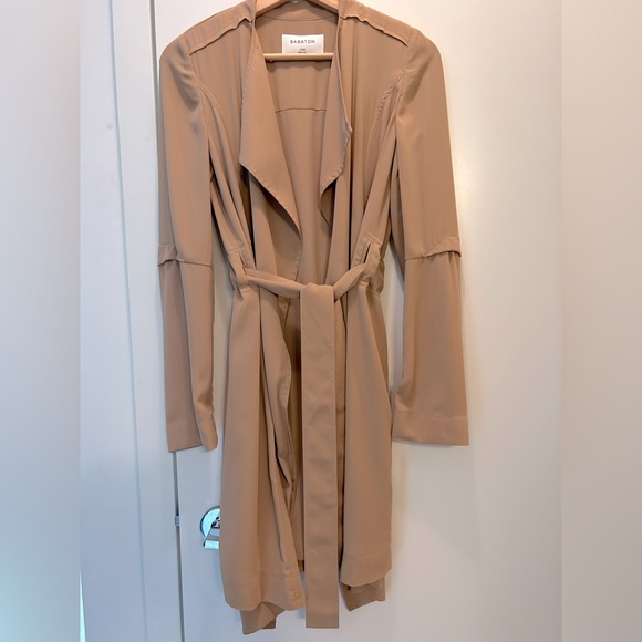 Aritzia Babaton Quincey Jacket, Babaton Flowy Trench Coat, Modern, Lightweight - Picture 4 of 15